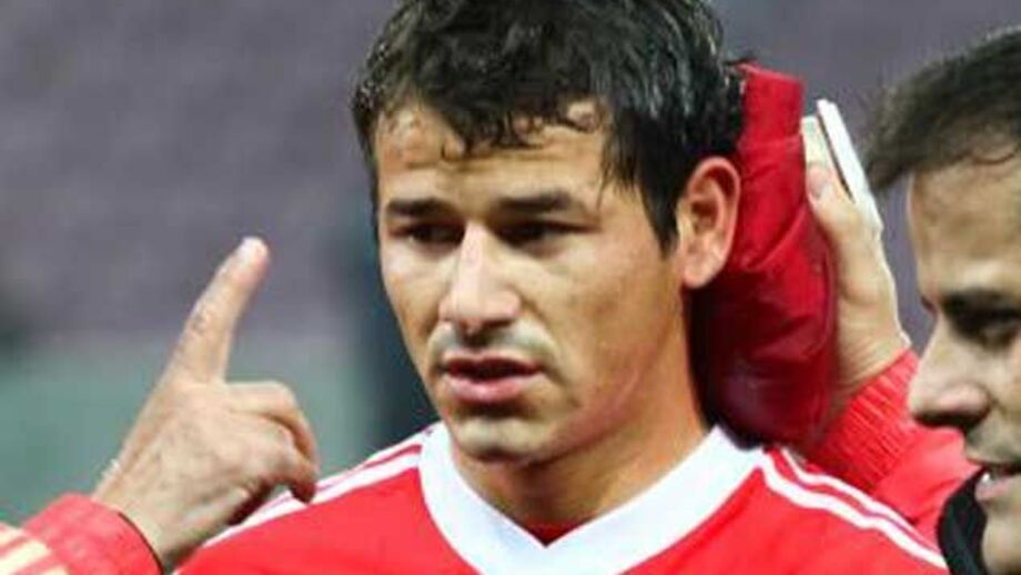 Benfiquista Mora destaca-se em jogo explosivo