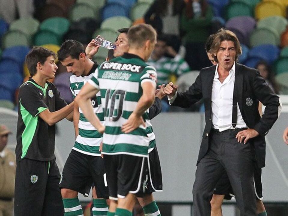 Sporting favorito na visita à Hungria
