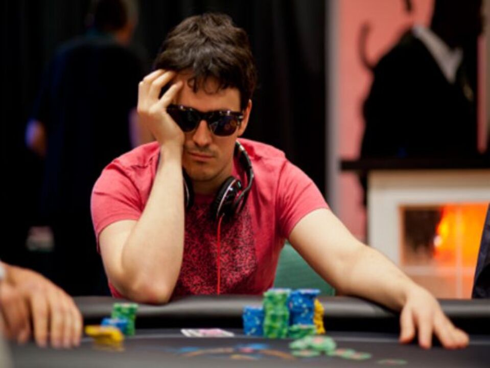 PokerStars apresenta Isaac Haxton