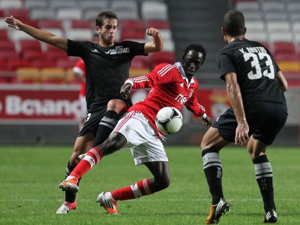 Benfica B vence V. Guimarães B (2-1)