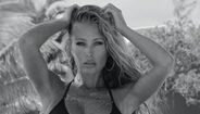 Jennifer Corliss: rainha do biquíni e da perfeição