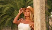 Jennifer Corliss: rainha do biquíni e da perfeição