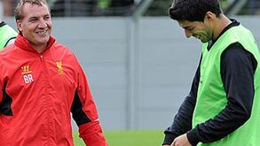 Treinador do Liverpool defende Suarez