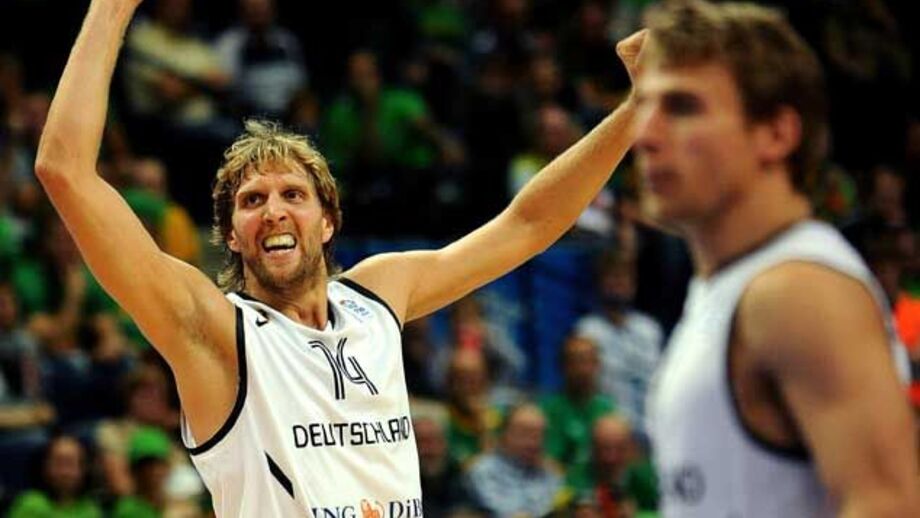 Dirk Nowitzki afastado por seis semanas