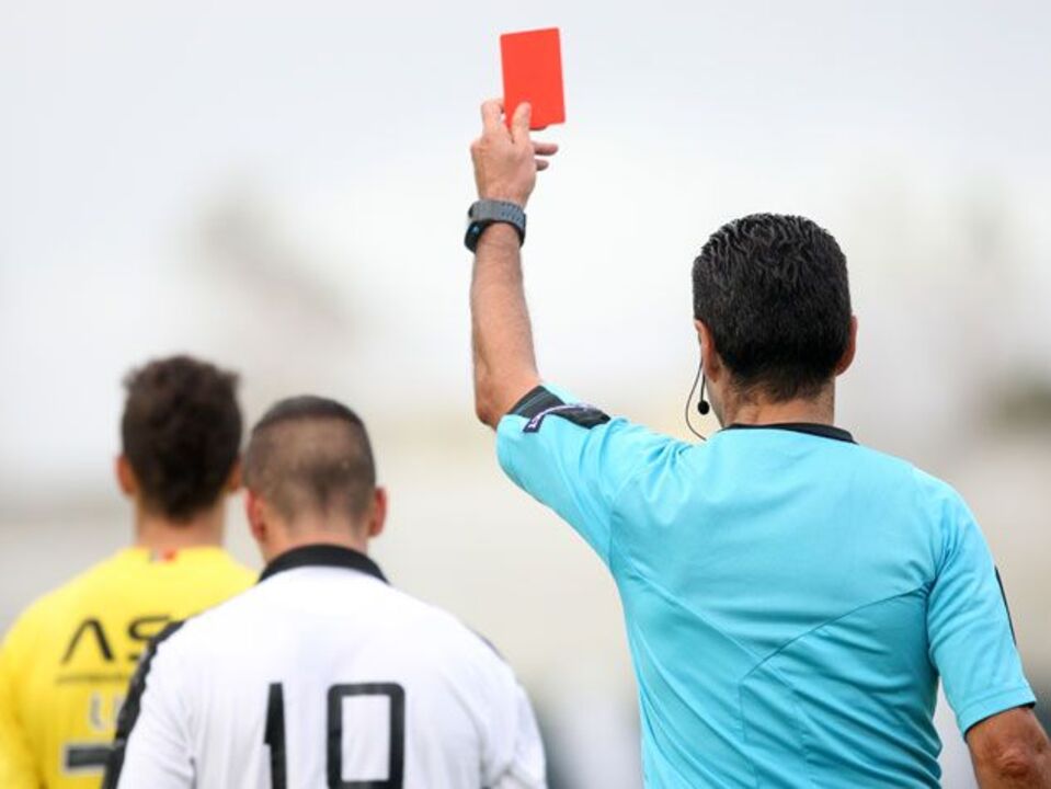 Apitar na liga portuguesa vale 1.342 euros por jogo
