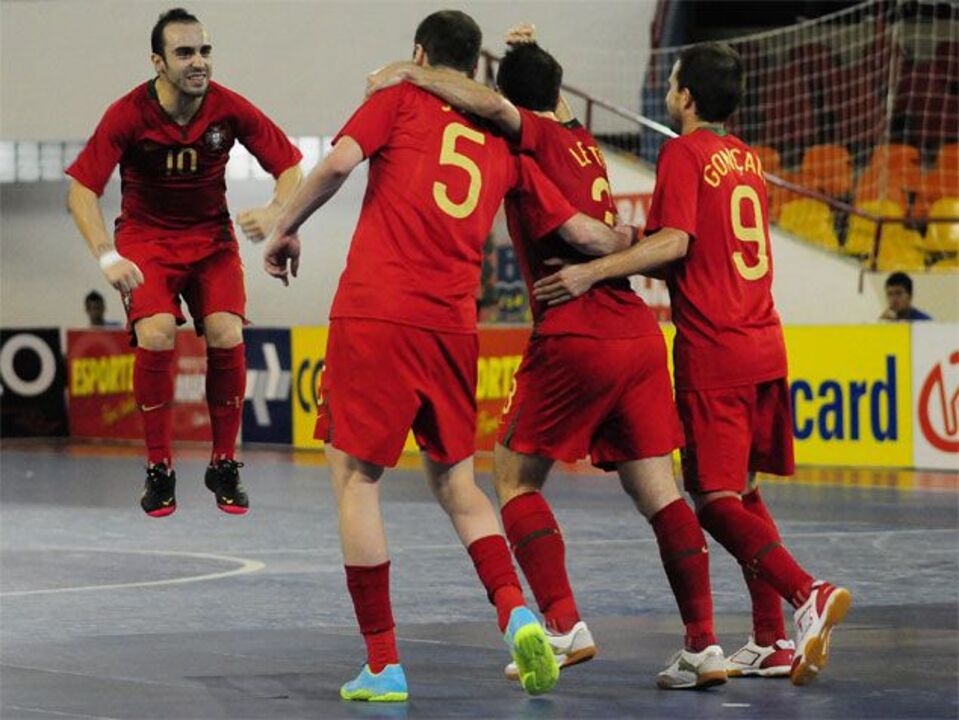 Portugal defronta o Paraguai nos oitavos