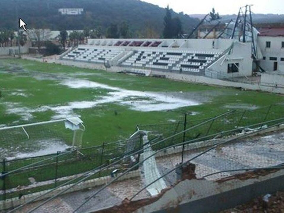 Estádio de Silves perde cobertura