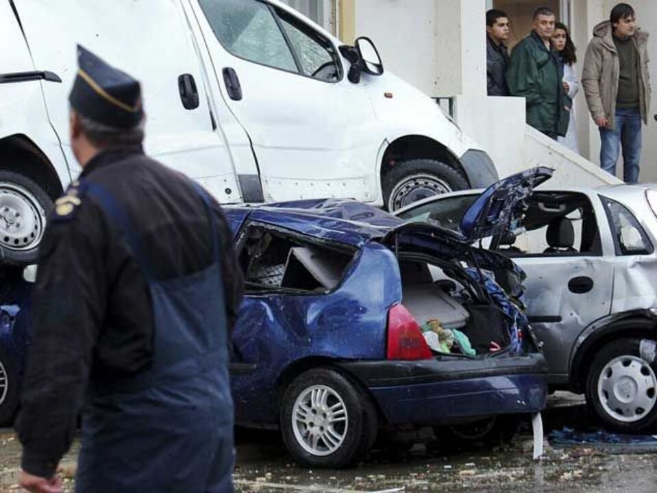 Duzentas pessoas ainda sem eletricidade no Algarve