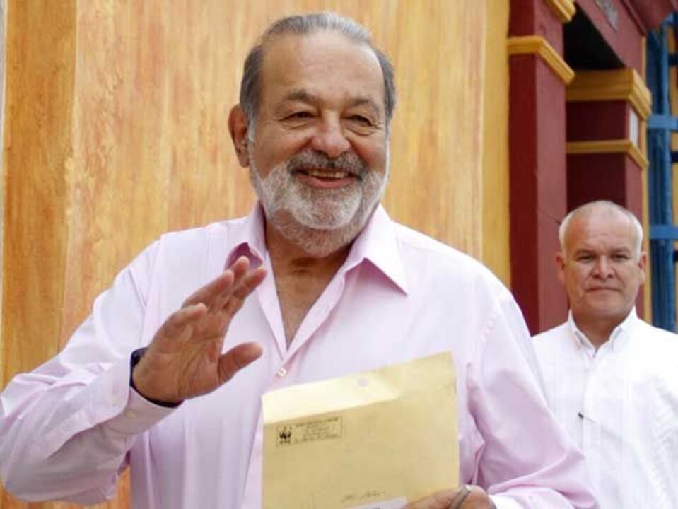 Carlos Slim salva Oviedo