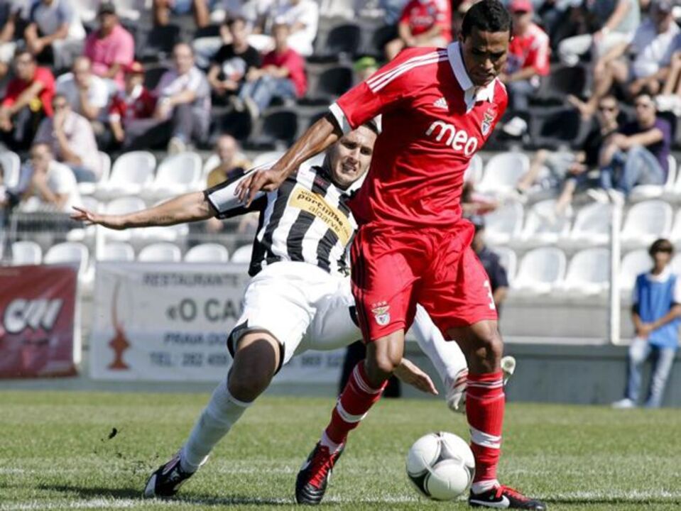 Kardec está infeliz nas águias