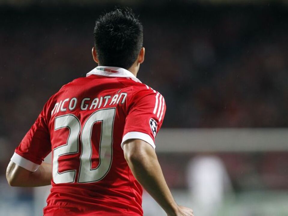 Gaitán com um pé na Rússia