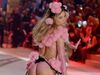 Sharam Diniz entre os anjos da Victoria´s Secret
