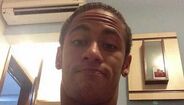 Neymar surpreende e livra-se do moicano