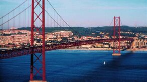 Ponte 25 de abril nasceu há 50 anos