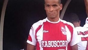 Rivaldo diz adeus a Angola