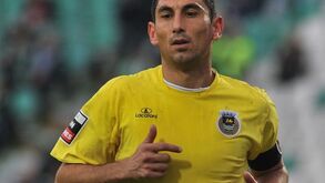 Hat-trick e entrada no clube dos 100