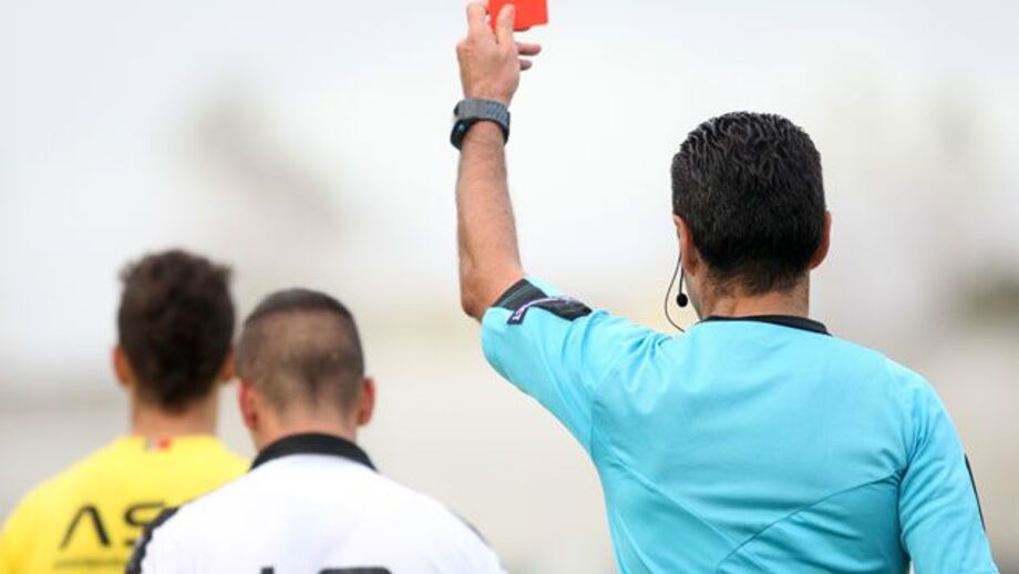 Apitar na liga portuguesa vale 1.342 euros por jogo