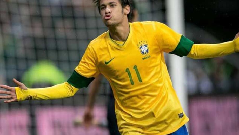 Neymar: «Uso o 11 por causa de Romário»