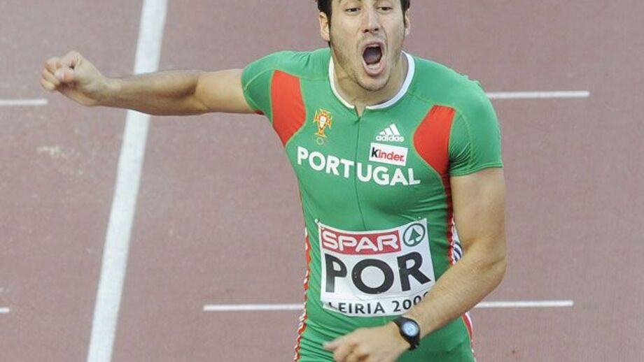 Olímpico João Ferreira contrata José Carvalho