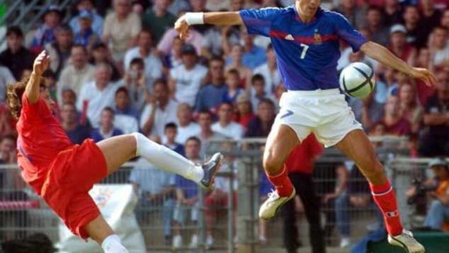 Robert Pires critica Raymond Domenech 