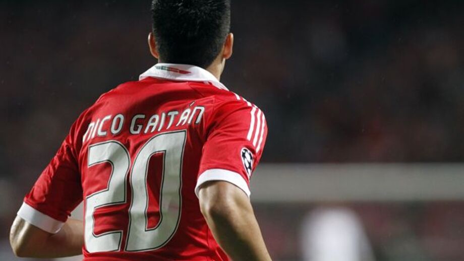 Gaitán com um pé na Rússia
