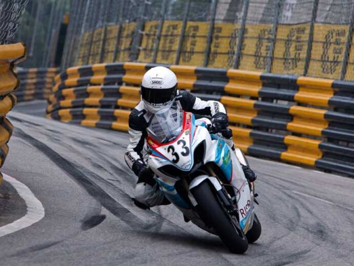 Luís Carreira morre em acidente no GP de Macau 