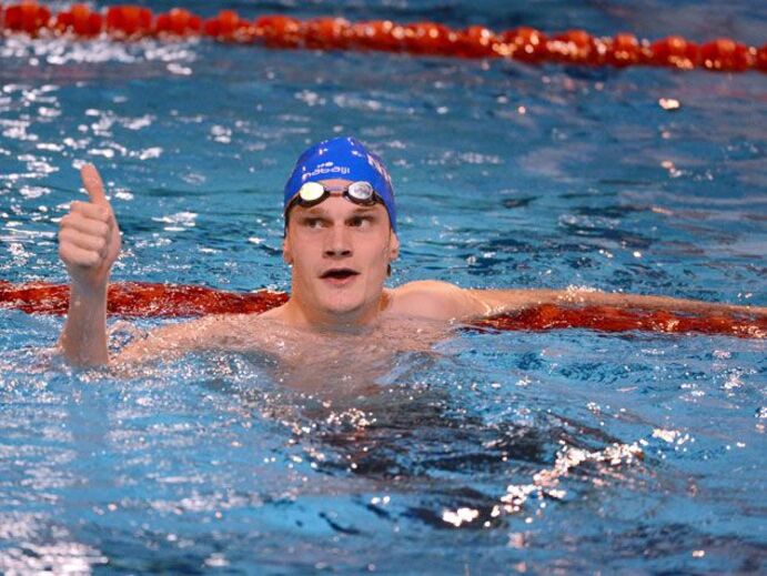 Yannick Agnel bate recorde mundial nos 400 metros livres 