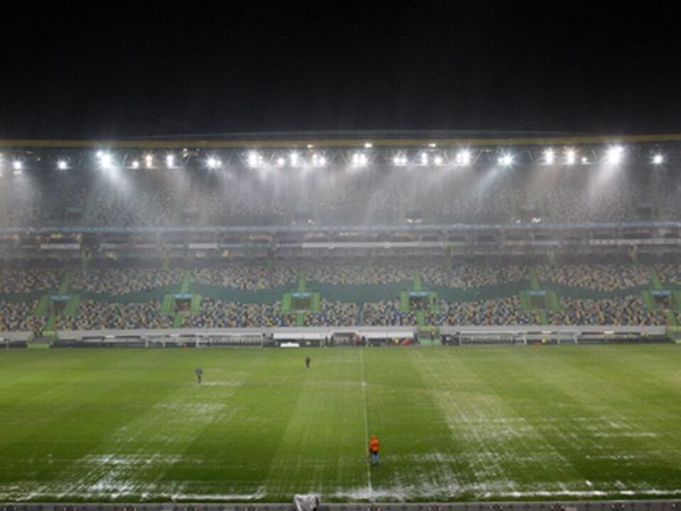 Leões não querem jogar o dérbi na 2.ª feira