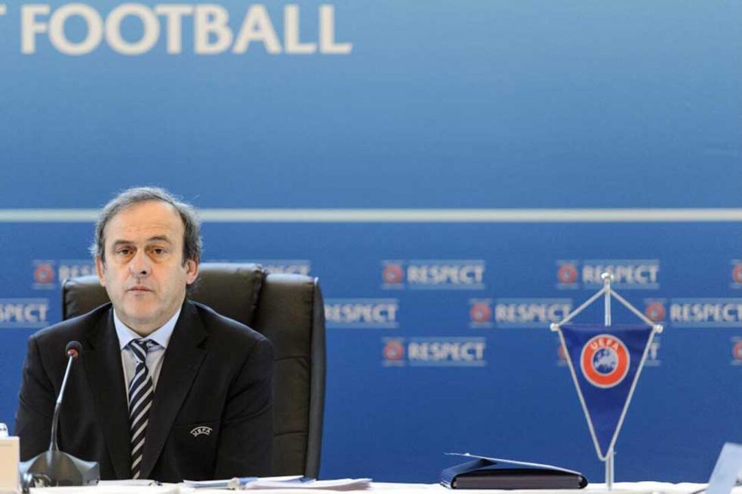 Platini e a "ideia louca" do Europeu em vários países