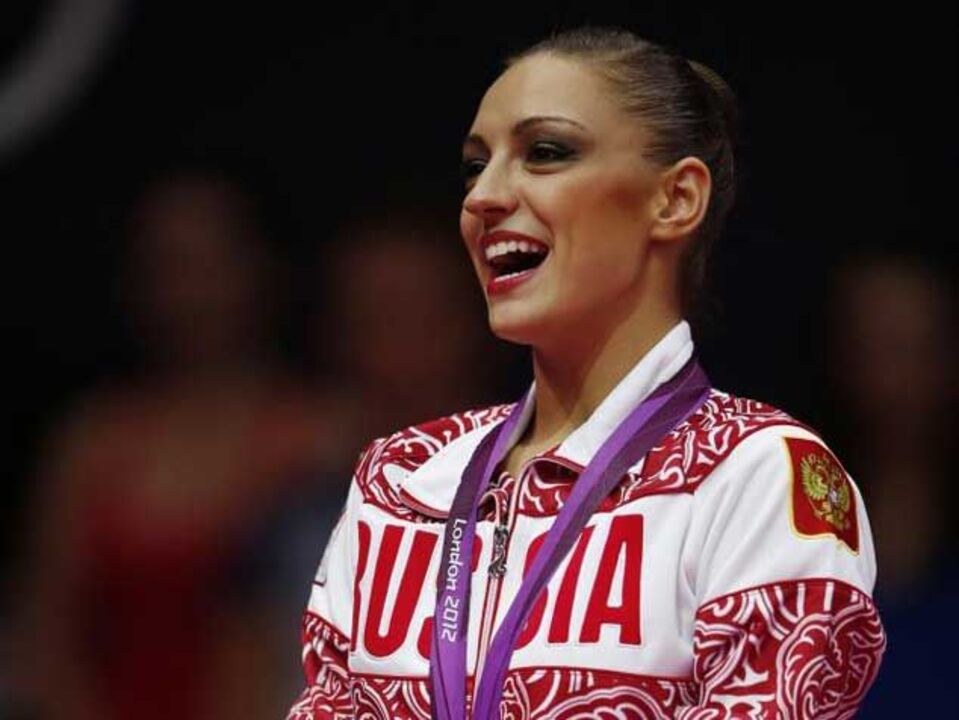 Ginástica rítmica: Kanaeva retira-se aos 22 anos