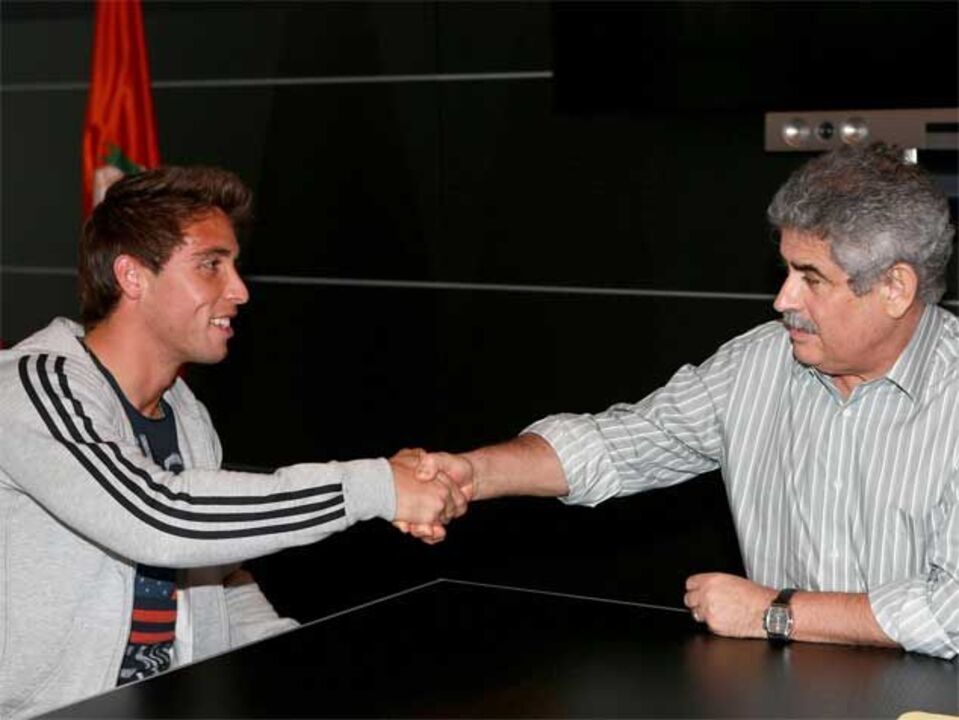 Leandro Pimenta renova até 2016
