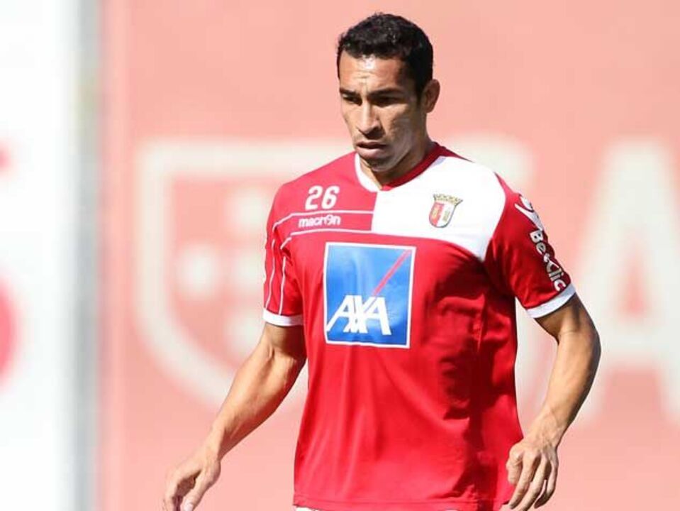 Paulo Vinícius joga na Liga