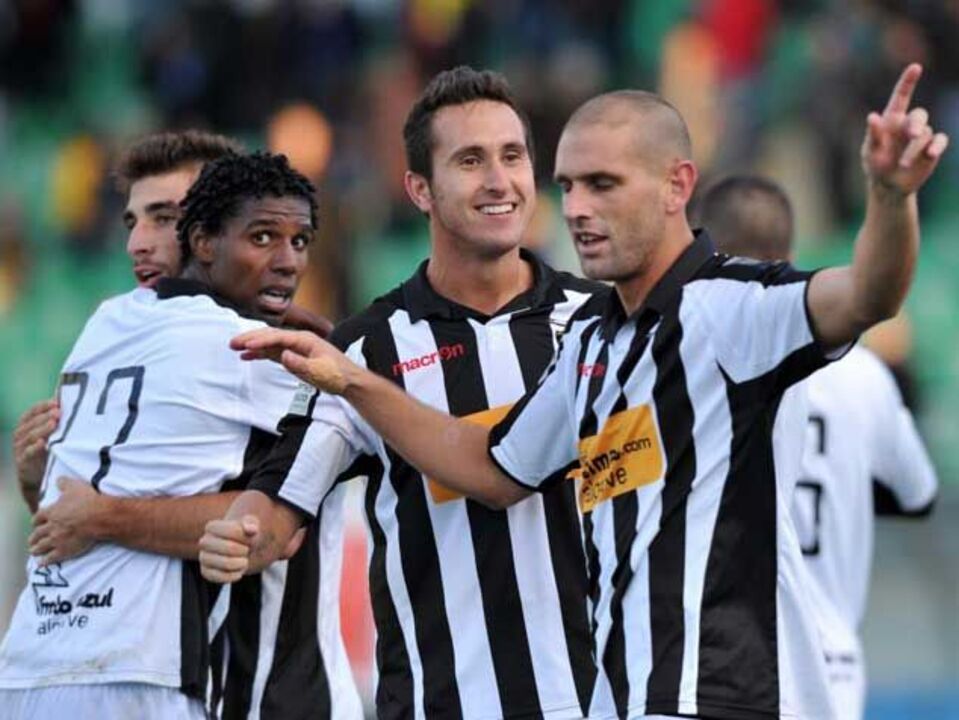 V. Guimarães B-Portimonense, 1-2: Mica salva ao cair do pano