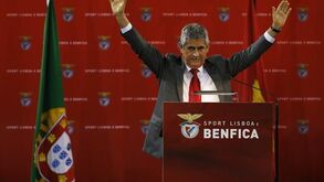 A longa cadeira do poder