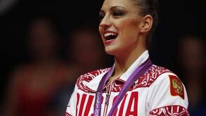 Ginástica rítmica: Kanaeva retira-se aos 22 anos