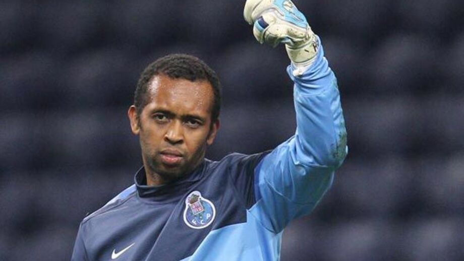 Helton perdoado pelos adeptos