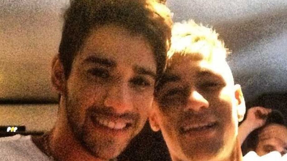 Neymar canta com Gusttavo Lima