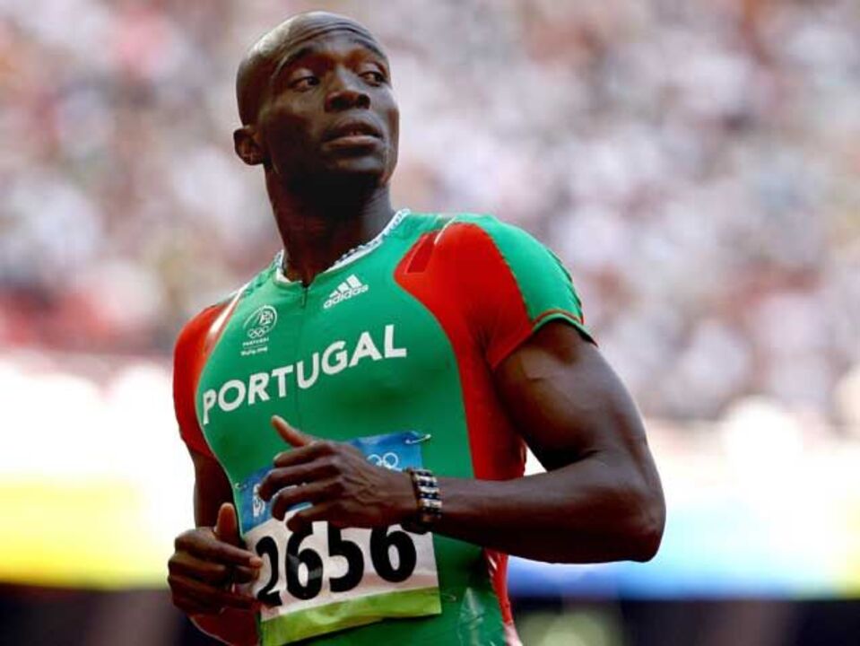 Obikwelu tratou lesão no Canadá