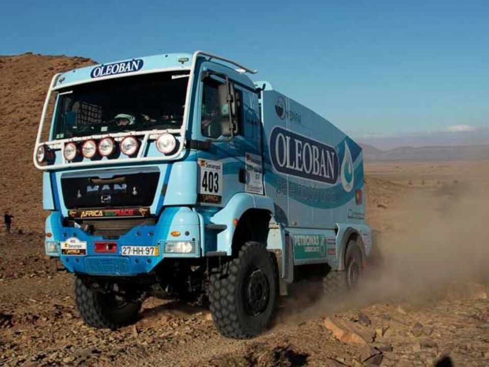 Elisabete Jacinto mantém 2.º lugar na Africa Eco Race