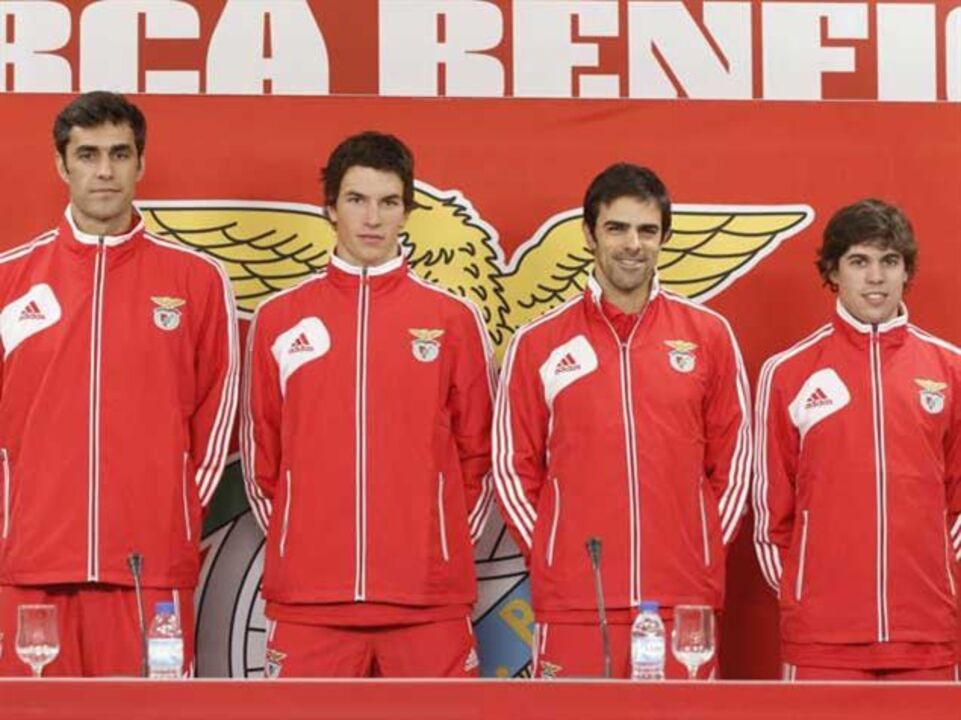 Benfica apresenta equipa masculina