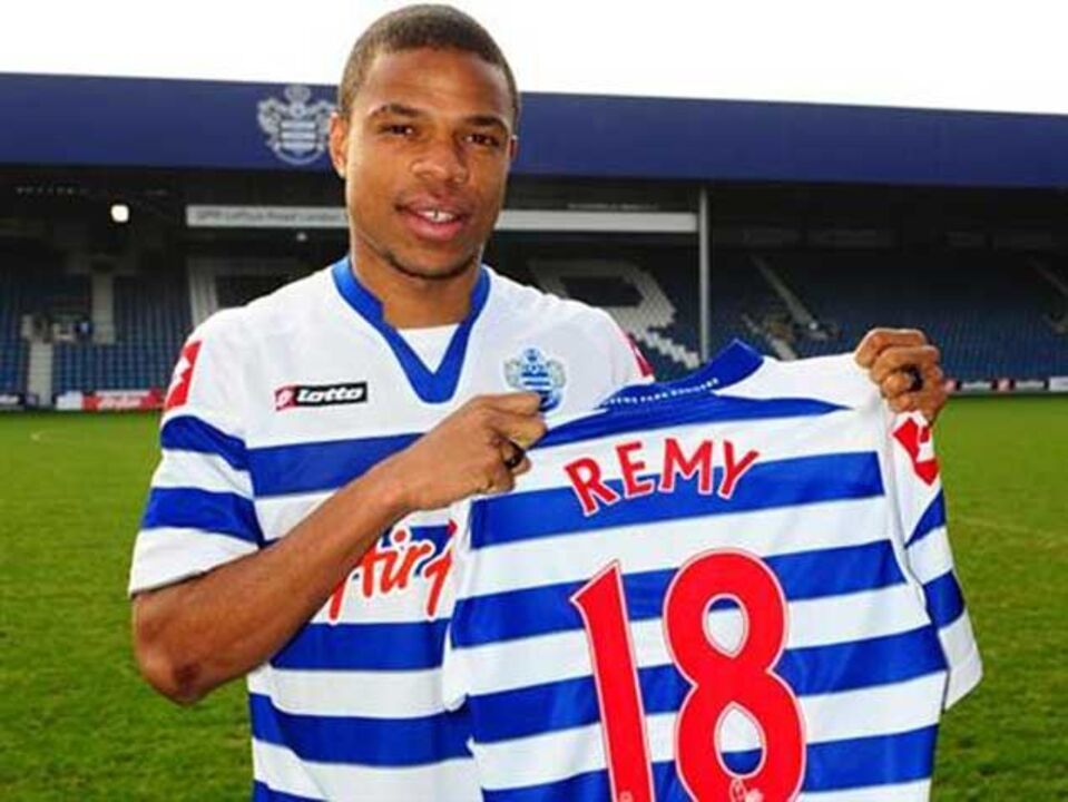 Queens Park Rangers oficializa Loïc Rémy