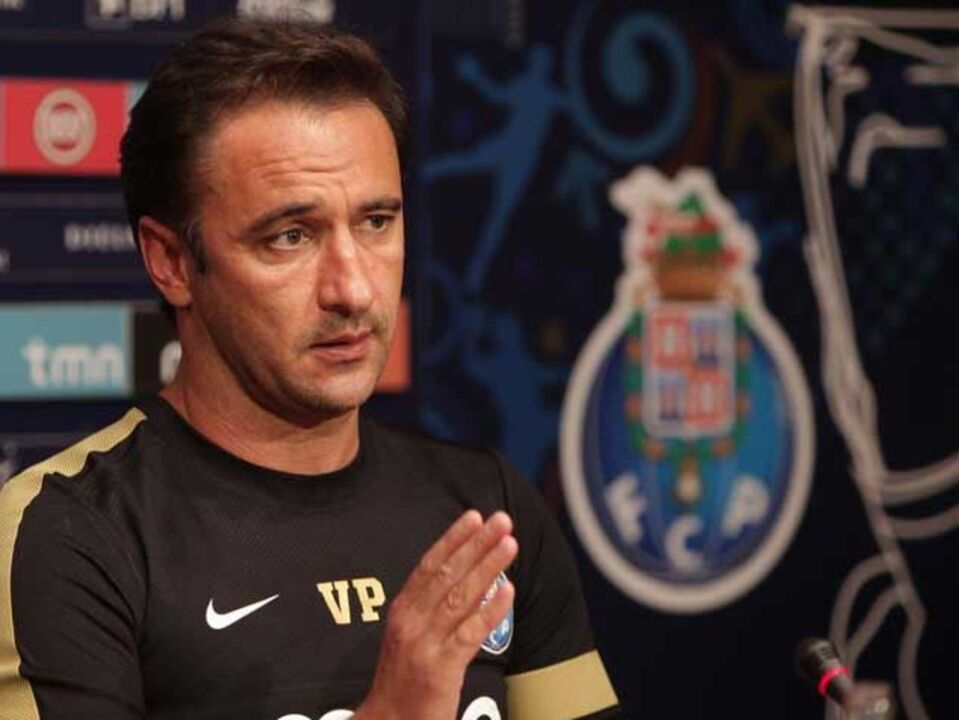 Vítor Pereira: «Falarei de Liedson se ele vier a ser meu jogador»