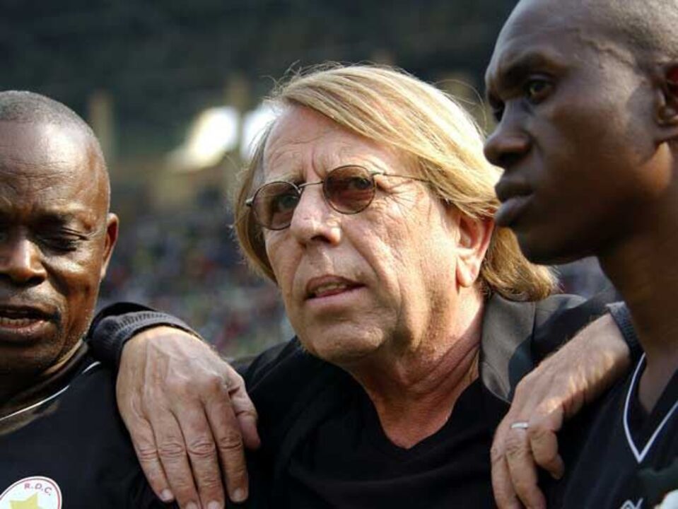 Claude Le Roy demite-se a três dias da estreia