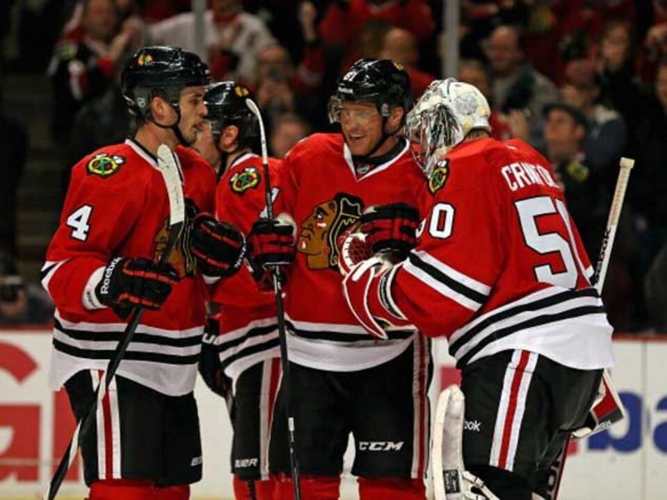 NHL: Hossa mantém percurso perfeito de Chicago