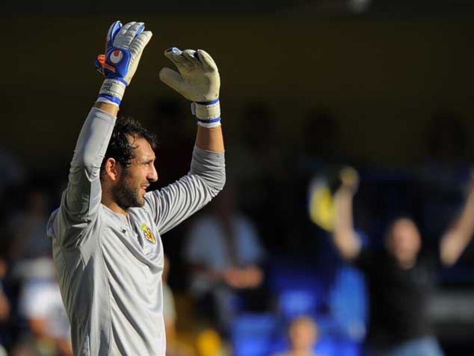 Diego López regressa à base