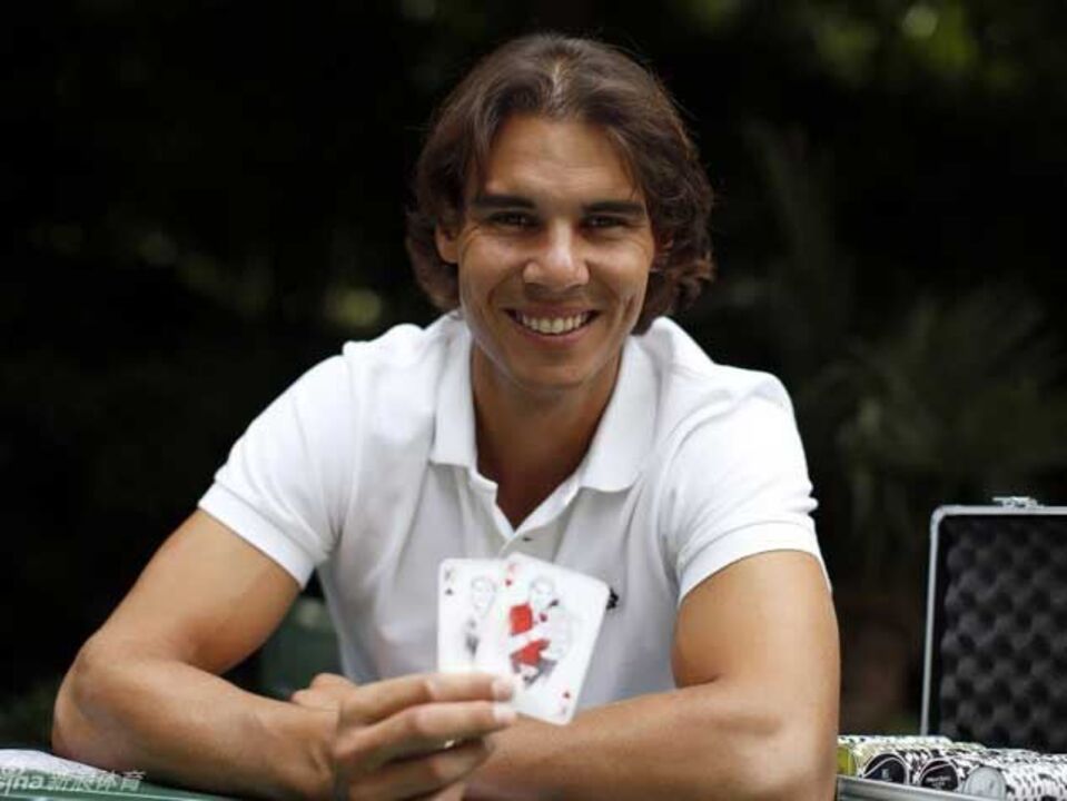 Rafael Nadal estreia-se a ganhar