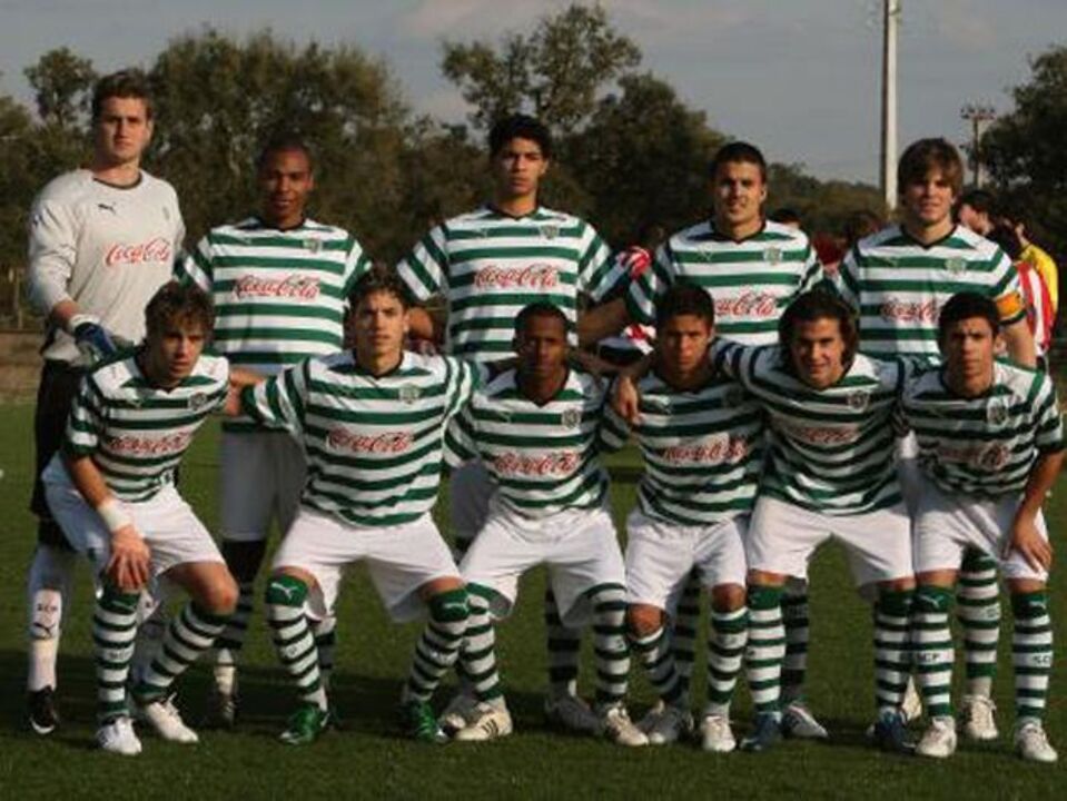 André Santos deixa elogios a Pedro Mendes