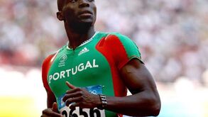 Obikwelu tratou lesão no Canadá