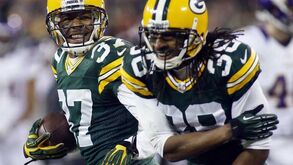 Texans e Packers asseguram passagem às "meias"