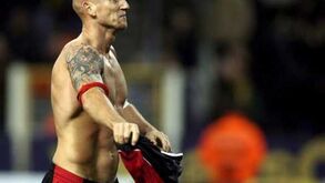 Jaap Stam quer treinar clubes ingleses